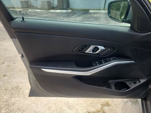 Used 2024 BMW 330i Sedan RWD image 19