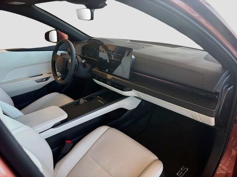 New 2026 Lexus ES 350e w/ Convenience Package FWD image 12