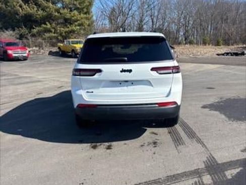 New 2026 Jeep Grand Cherokee L Limited image 32