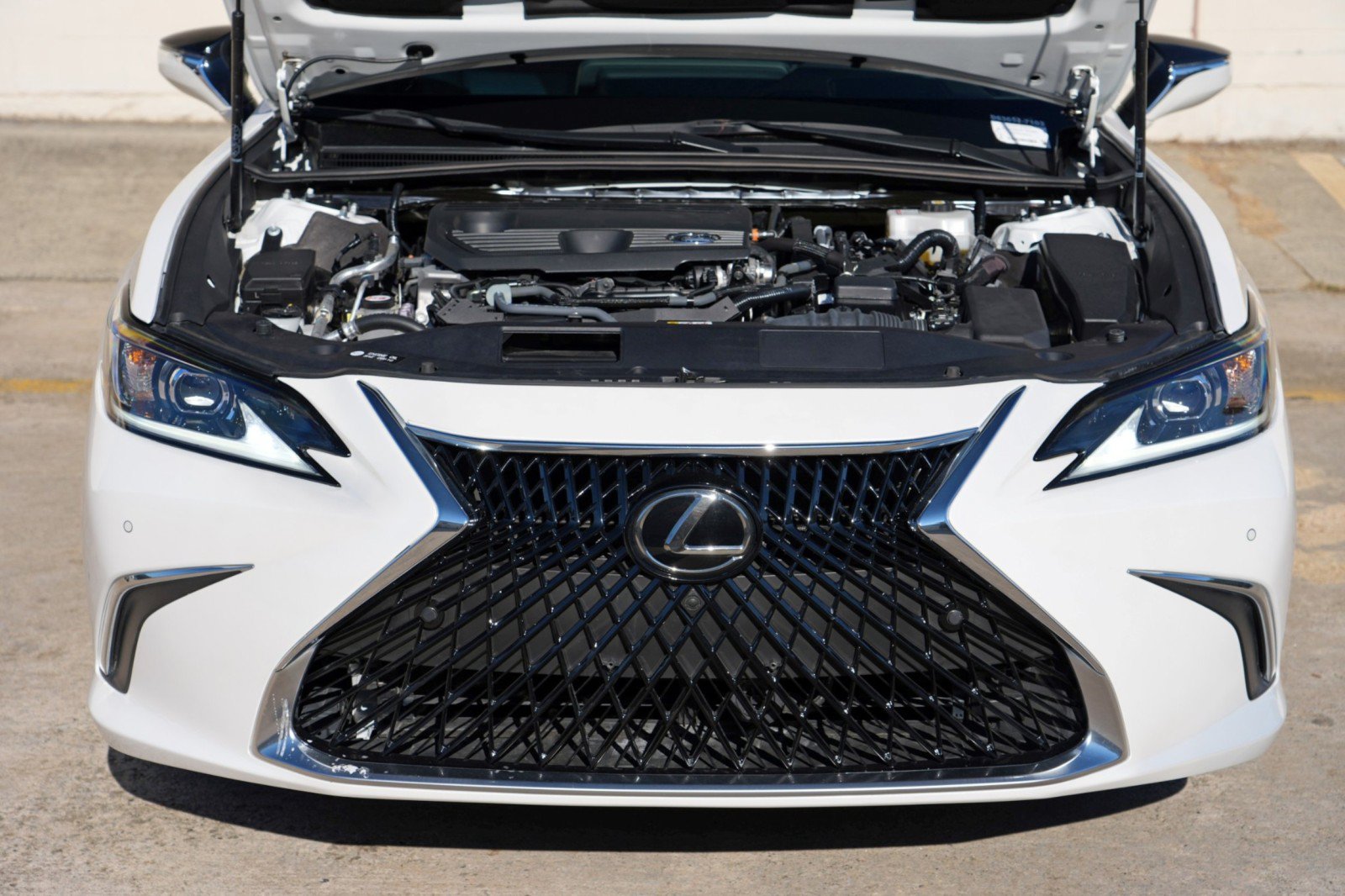 Used 2024 Lexus ES 300h w/ Premium Package FWD image 8