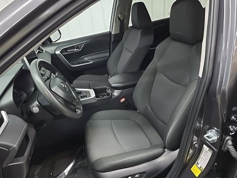 Used 2024 Toyota RAV4 XLE image 29