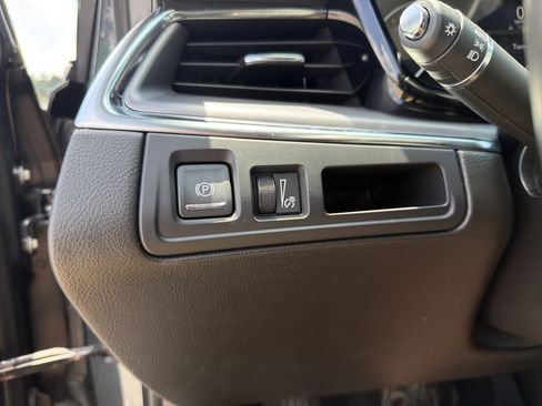 Used 2021 Cadillac XT5 Luxury FWD image 31