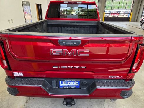Used 2023 GMC Sierra 2500 AT4 w/ AT4 Preferred Package AWD/4WD image 7