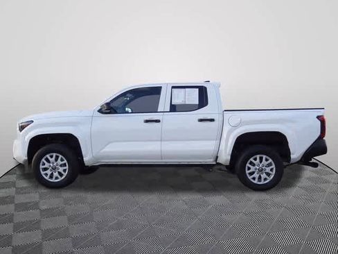 Used 2024 Toyota Tacoma SR image 2