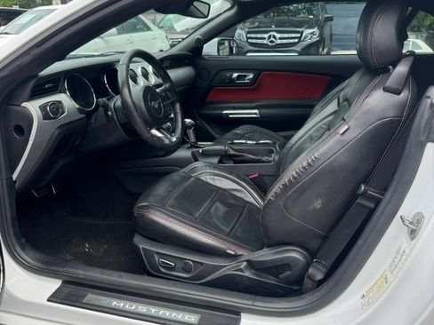 Used 2017 Ford Mustang Premium RWD image 11