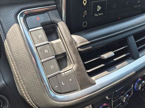 Used 2023 GMC Yukon XL SLT AWD/4WD image 12