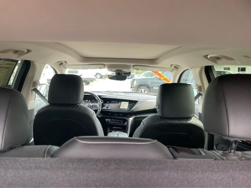Used 2022 Buick Envision Avenir w/ Technology Package II FWD image 26