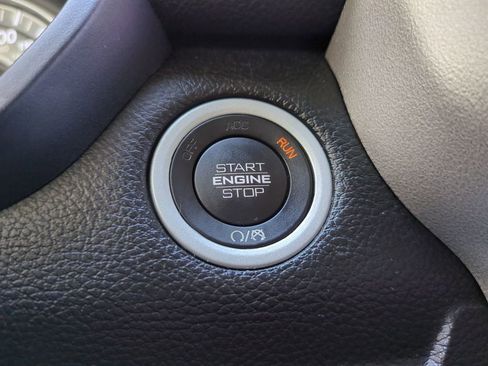 Used 2021 RAM 1500 Laramie image 35