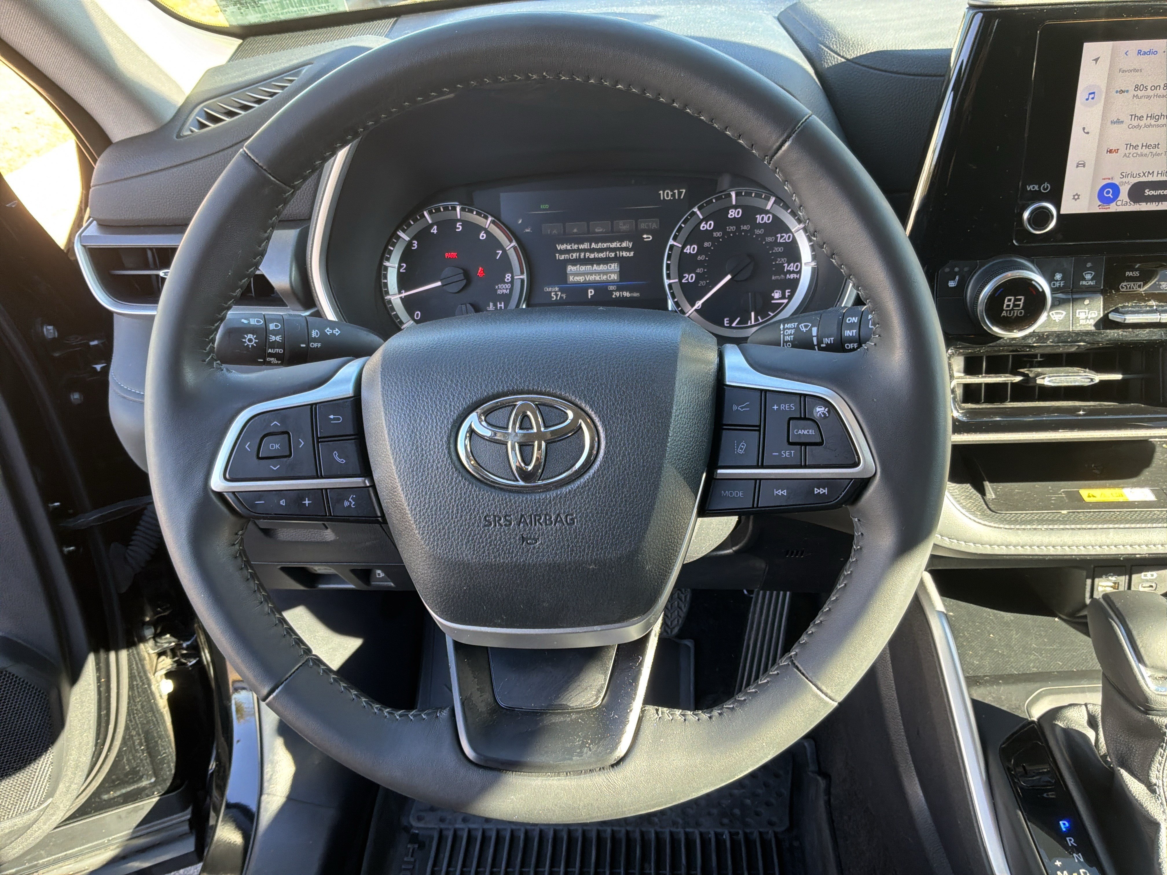 Used 2024 Toyota Highlander XLE AWD/4WD image 18