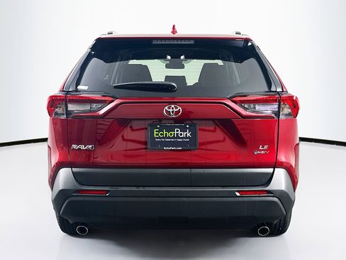 Used 2025 Toyota RAV4 LE image 7