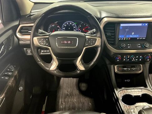 Used 2022 GMC Acadia Denali image 8