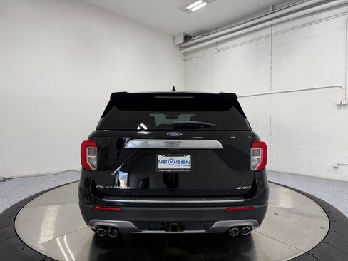 Used 2023 Ford Explorer Platinum w/ Technology Package image 6