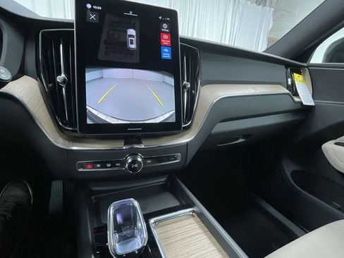 New 2026 Volvo XC60 B5 Core w/ Protection Package Premier image 12