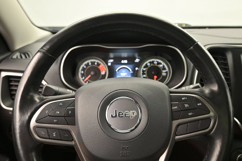 Used 2021 Jeep Cherokee Latitude Lux w/ Sun & Sound Group AWD/4WD image 14