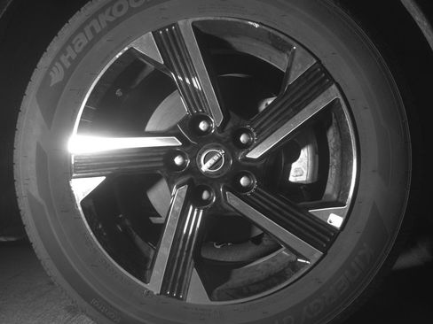 Used 2025 Nissan Sentra SV image 13