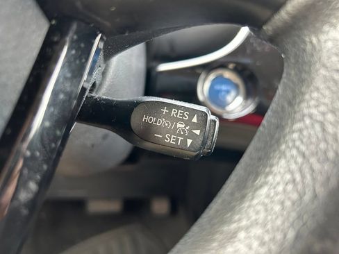 Used 2021 Toyota Prius LE FWD image 21