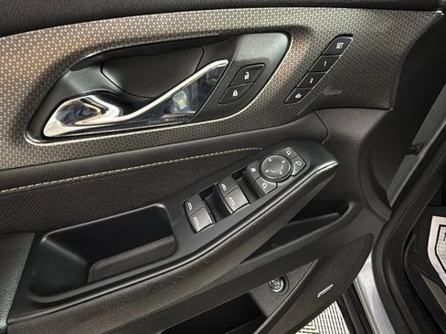 Used 2023 Chevrolet Traverse Premier w/ Redline Edition image 25