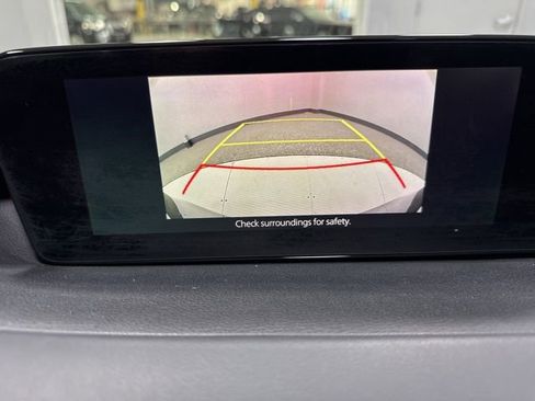 Used 2019 MAZDA MAZDA3 AWD Hatchback w/ Preferred Pkg image 2