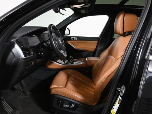 Used 2021 BMW X5 xDrive40i w/ Premium Package 3 AWD/4WD image 3