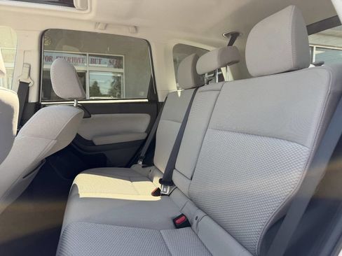 Used 2017 Subaru Forester 2.5i Premium AWD/4WD image 24