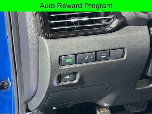 Used 2020 Nissan Sentra SV FWD image 12