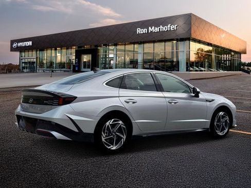 New 2026 Hyundai Sonata SEL AWD/4WD image 8