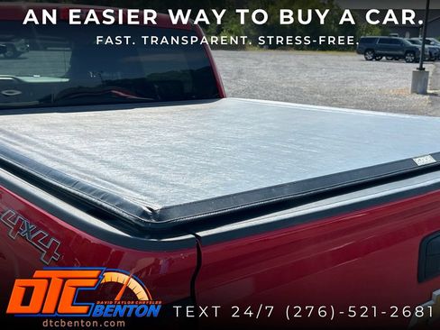 Used 2017 Chevrolet Silverado 1500 LT w/ All Star Edition AWD/4WD image 3