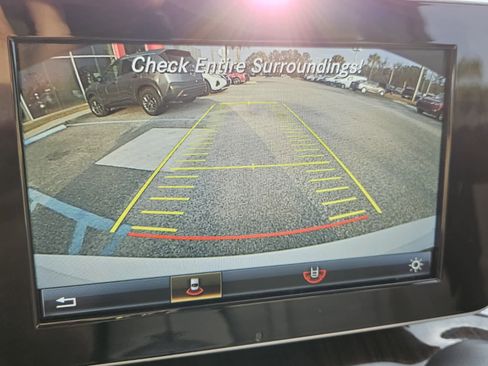 Used 2016 Mercedes-Benz C 300 Sedan image 9