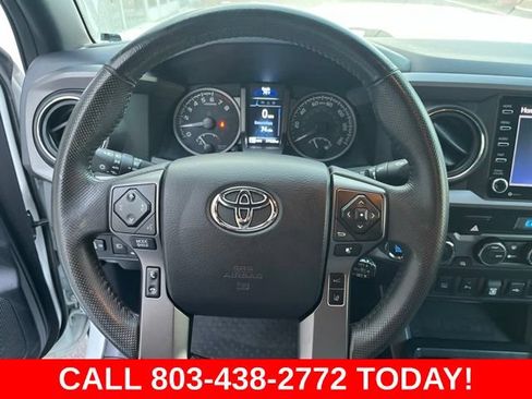 Used 2021 Toyota Tacoma TRD Sport w/ Technology Package AWD/4WD image 17