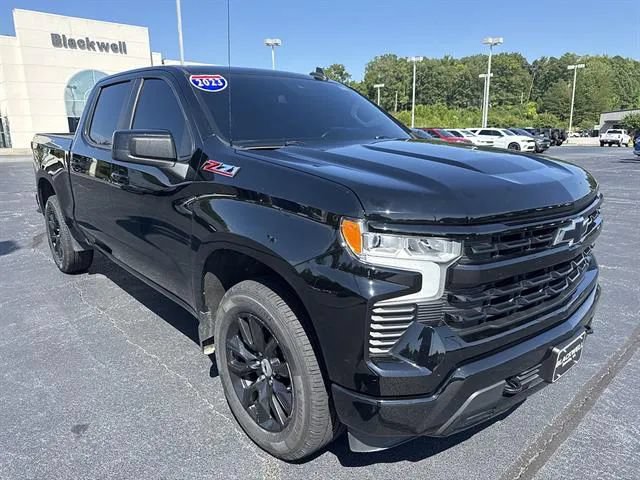Used 2023 Chevrolet Silverado 1500 RST w/ Z71 Off-Road Package AWD/4WD image 1