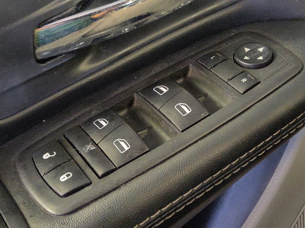 Used 2019 Dodge Grand Caravan SXT FWD image 27
