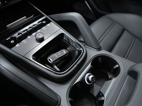 New 2026 Porsche Cayenne Turbo GT AWD/4WD image 30