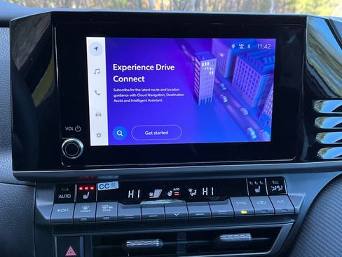 New 2026 Toyota Camry SE w/ Convenience Package image 18