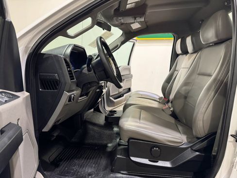 Used 2019 Ford F550 2WD Regular Cab Super Duty image 14