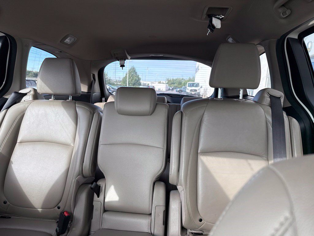 Used 2019 Honda Odyssey EX-L image 12