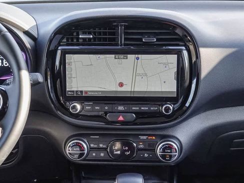 Certified 2024 Kia Soul GT-Line image 11