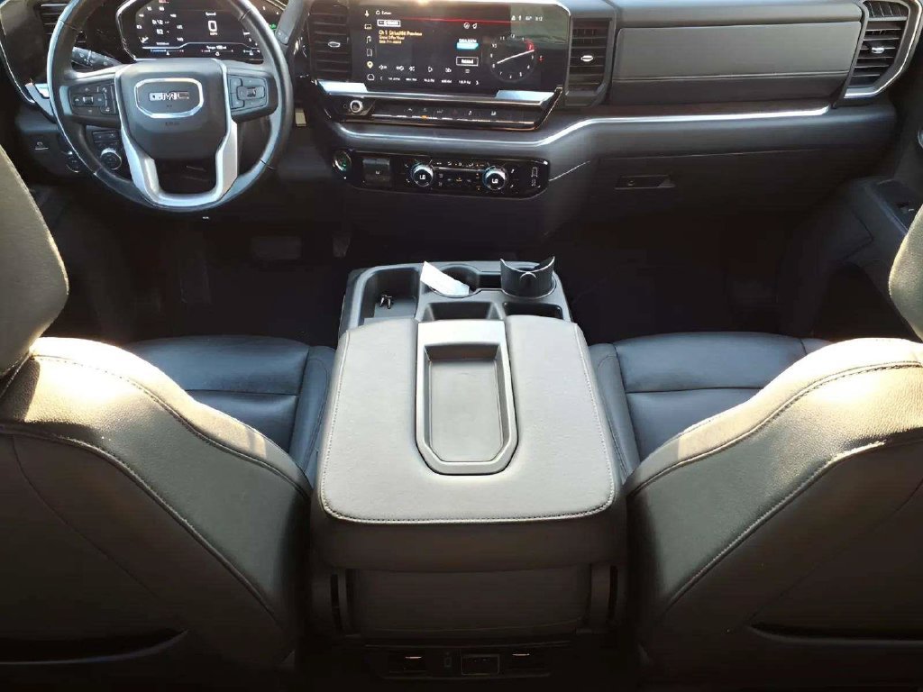 Used 2025 GMC Sierra 1500 SLT RWD image 11