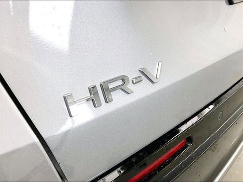 New 2026 Honda HR-V EX-L image 17