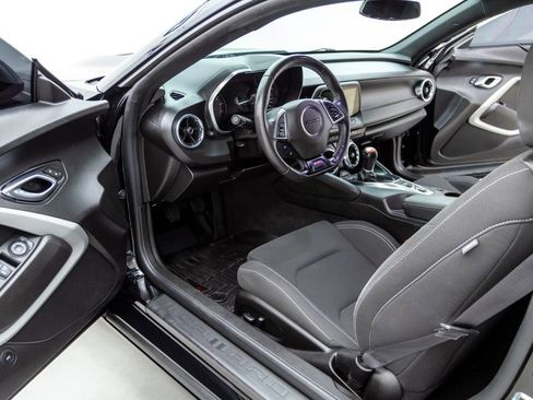 Used 2021 Chevrolet Camaro SS image 30