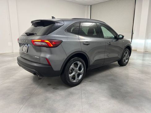 Used 2025 Ford Escape ST-Line AWD/4WD image 7