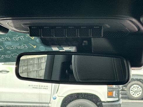 Used 2025 Ford Bronco Badlands image 37