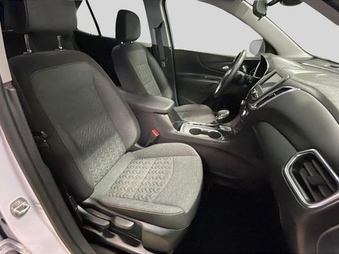 Used 2022 Chevrolet Equinox LT image 16
