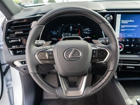 Used 2026 Lexus RX 350 AWD w/ Convenience Package image 10