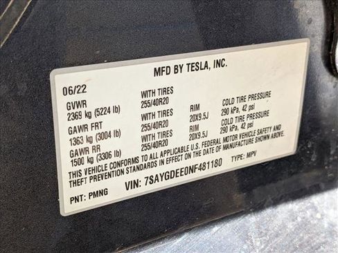 Used 2022 Tesla Model Y Long Range image 17