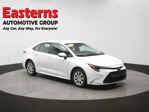Used 2025 Toyota Corolla LE FWD image 47