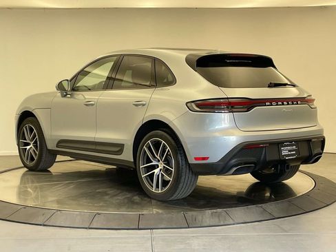 Used 2025 Porsche Macan image 3