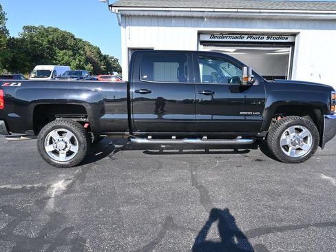 Used 2019 Chevrolet Silverado 2500 LT w/ All Star Edition AWD/4WD image 15