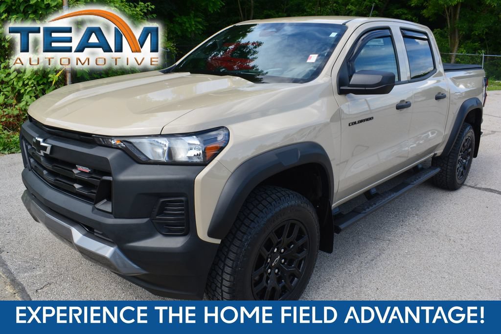 Used 2024 Chevrolet Colorado Trail Boss AWD/4WD image 1