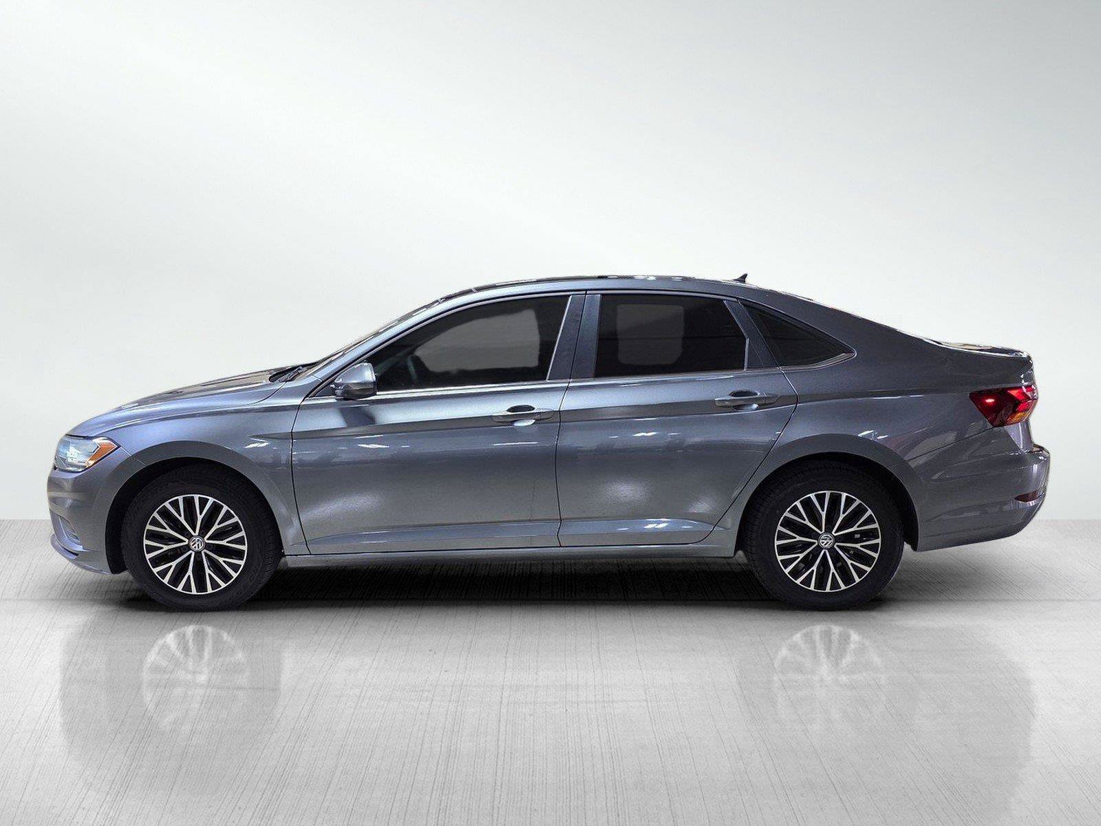 Used 2019 Volkswagen Jetta SE FWD image 4
