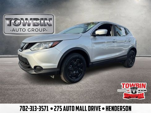 Used 2019 Nissan Rogue Sport S image 1
